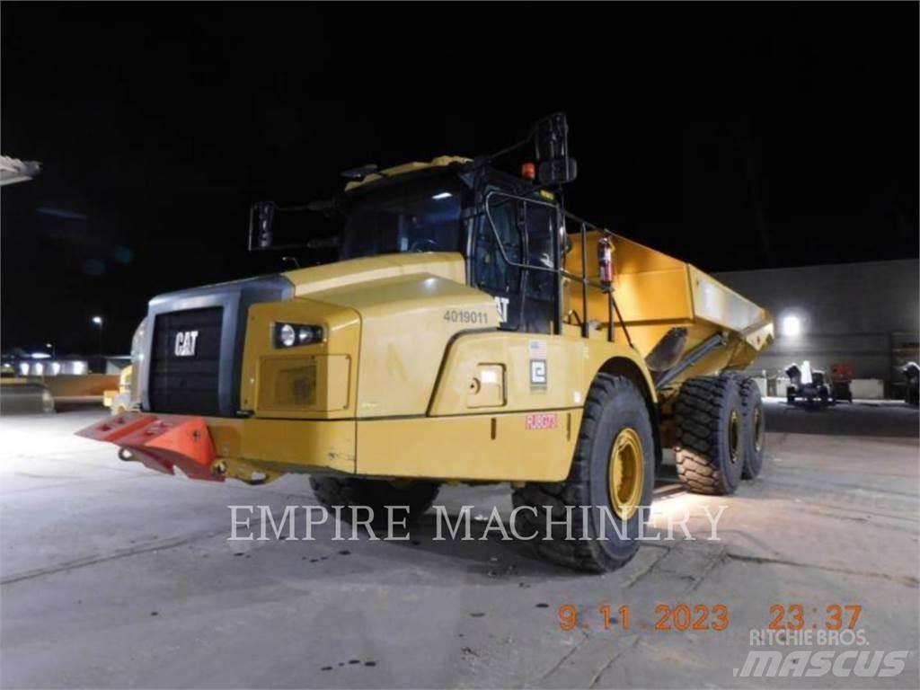 CAT 745-04 ساحبات مفصلية
