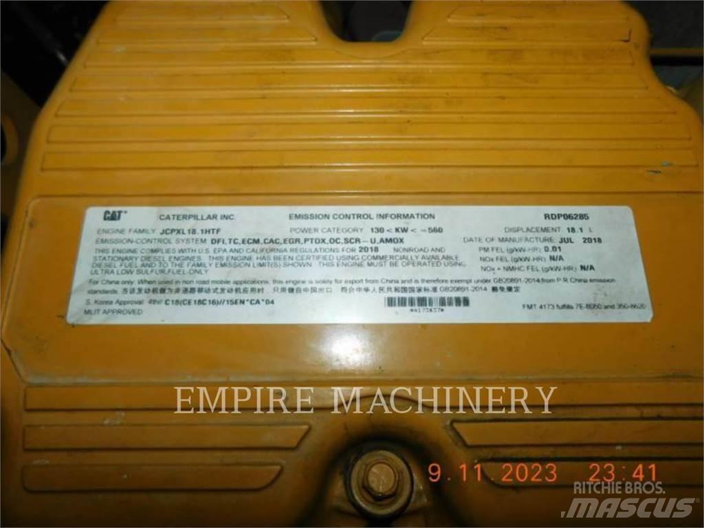 CAT 745-04 ساحبات مفصلية