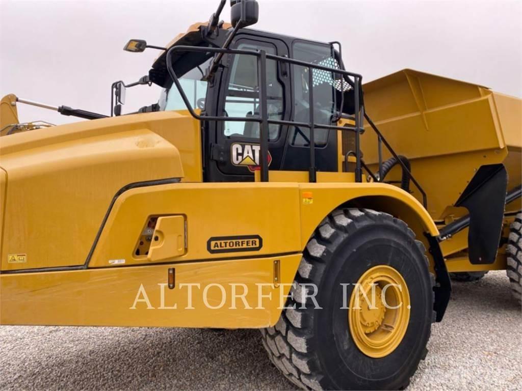 CAT 745-04 ساحبات مفصلية