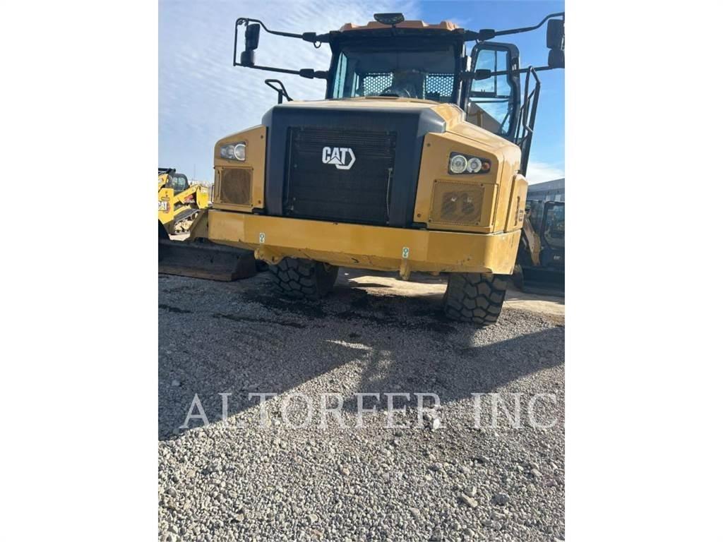 CAT 745-04 ساحبات مفصلية