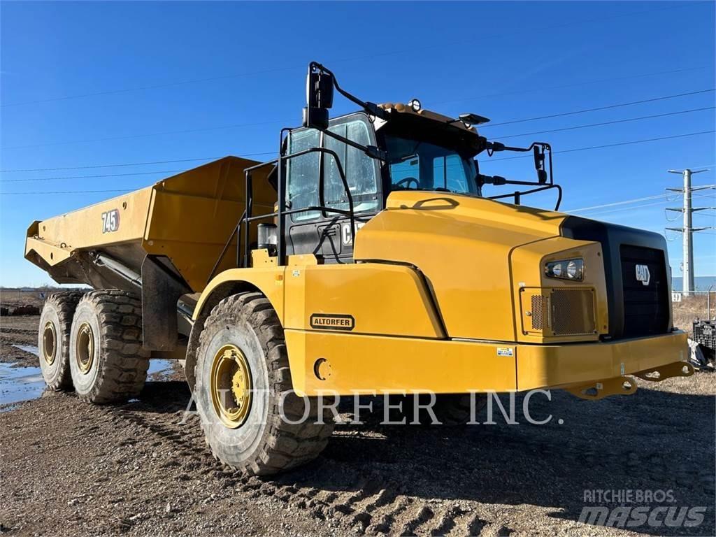 CAT 745-04 ساحبات مفصلية