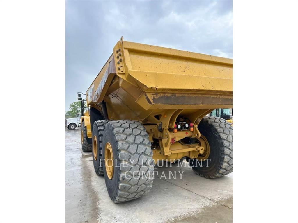 CAT 745-04 ساحبات مفصلية