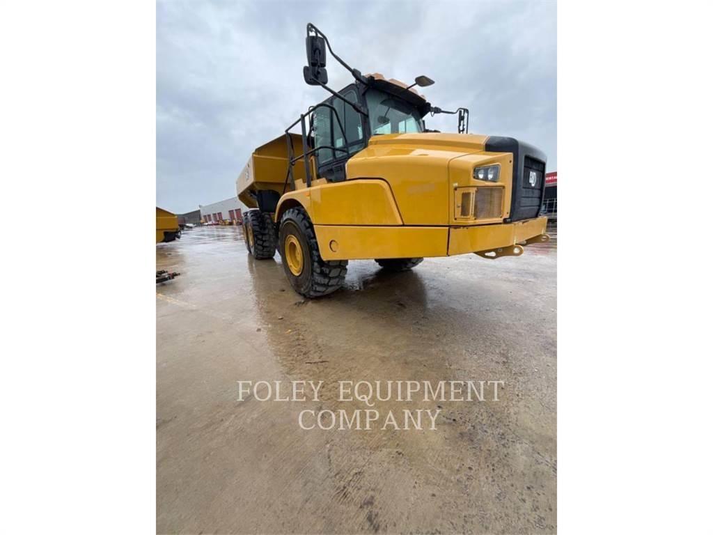 CAT 745-04 ساحبات مفصلية