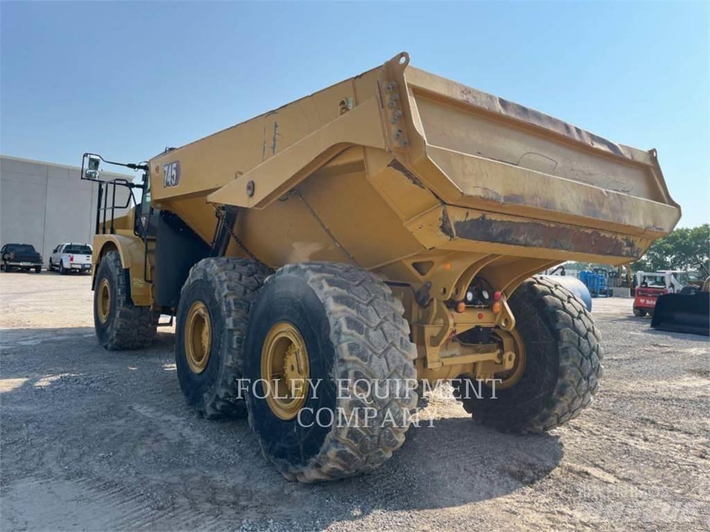 CAT 745-04 ساحبات مفصلية