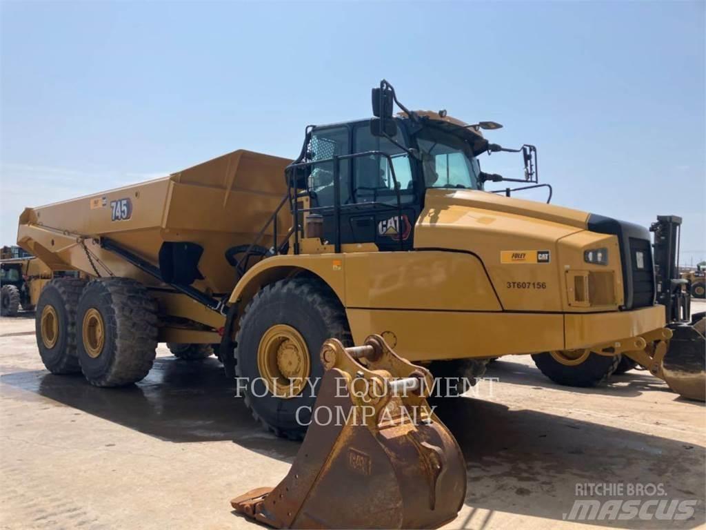 CAT 745-04 ساحبات مفصلية
