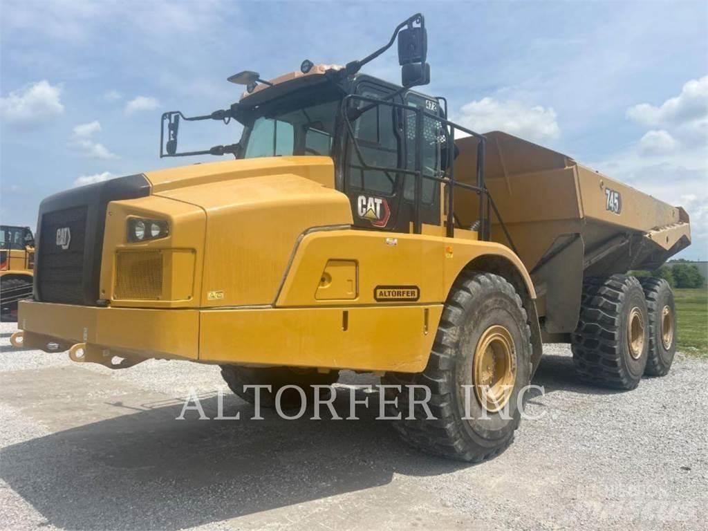 CAT 745-04 ساحبات مفصلية