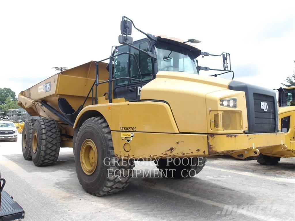 CAT 745-04 ساحبات مفصلية