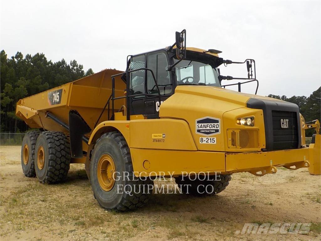 CAT 745-04 ساحبات مفصلية