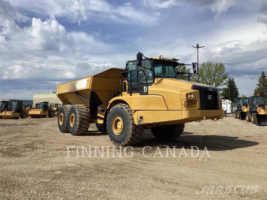 CAT 745-04 ساحبات مفصلية