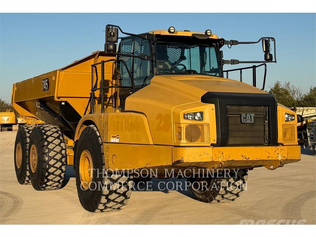 CAT 745-04 ساحبات مفصلية