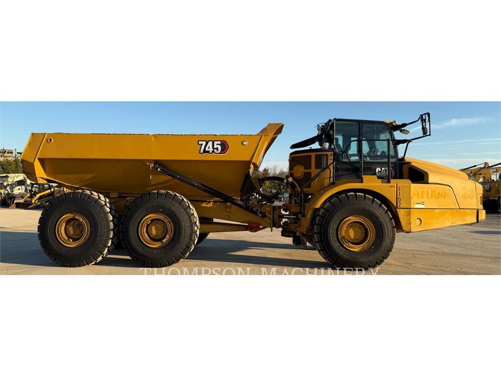 CAT 745-04 ساحبات مفصلية