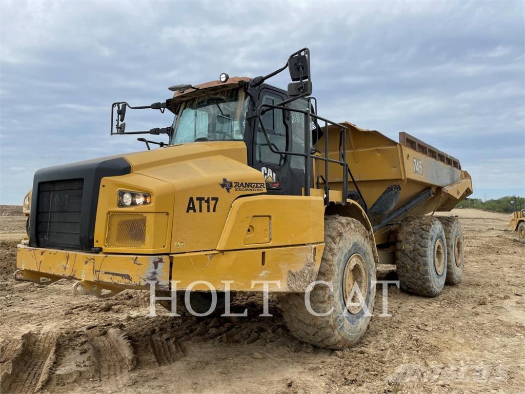 CAT 745-04 ساحبات مفصلية