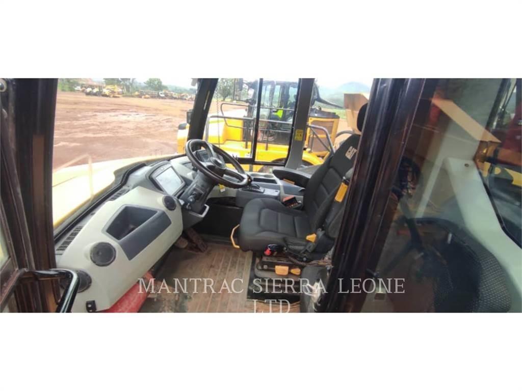 CAT 745-04LRC ساحبات مفصلية