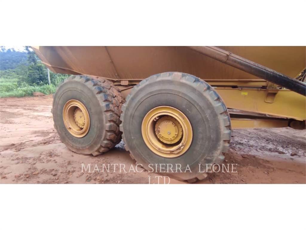 CAT 745-04LRC ساحبات مفصلية