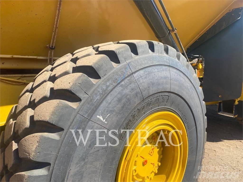 CAT 745-04LRC ساحبات مفصلية