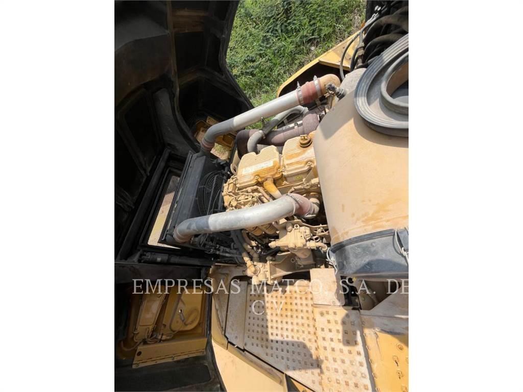CAT 745-04LRC ساحبات مفصلية