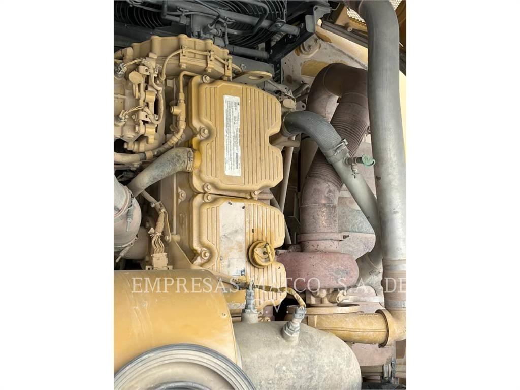 CAT 745-04LRC ساحبات مفصلية