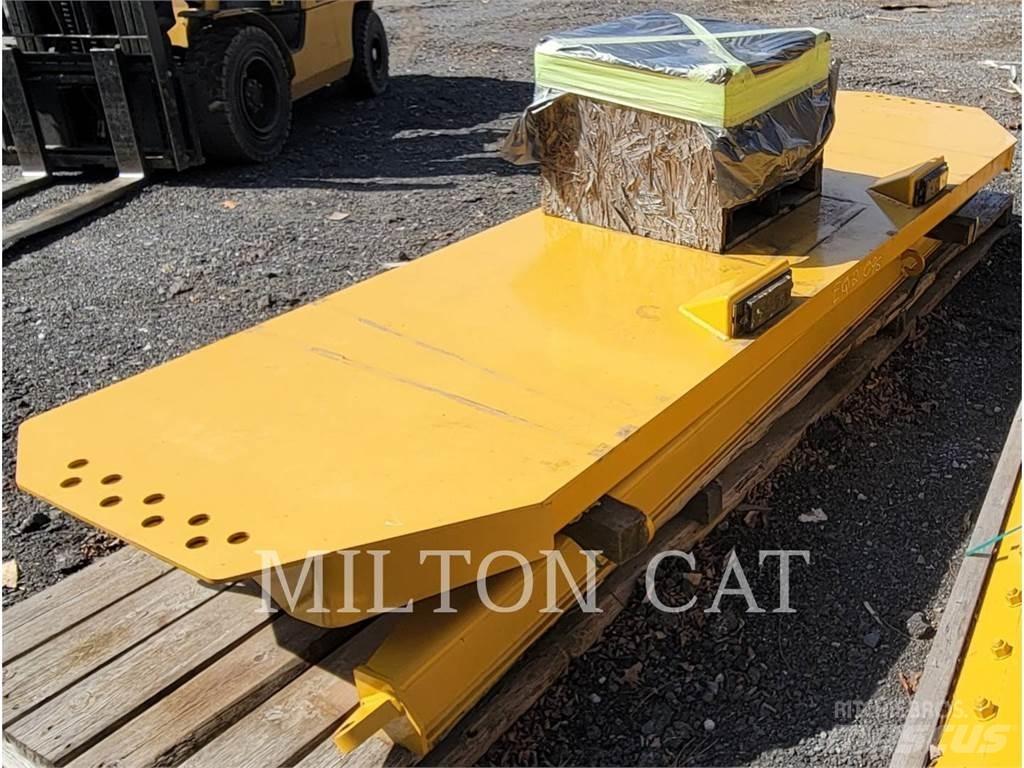 CAT 745 TAILGATE الشاسيه والتعليق