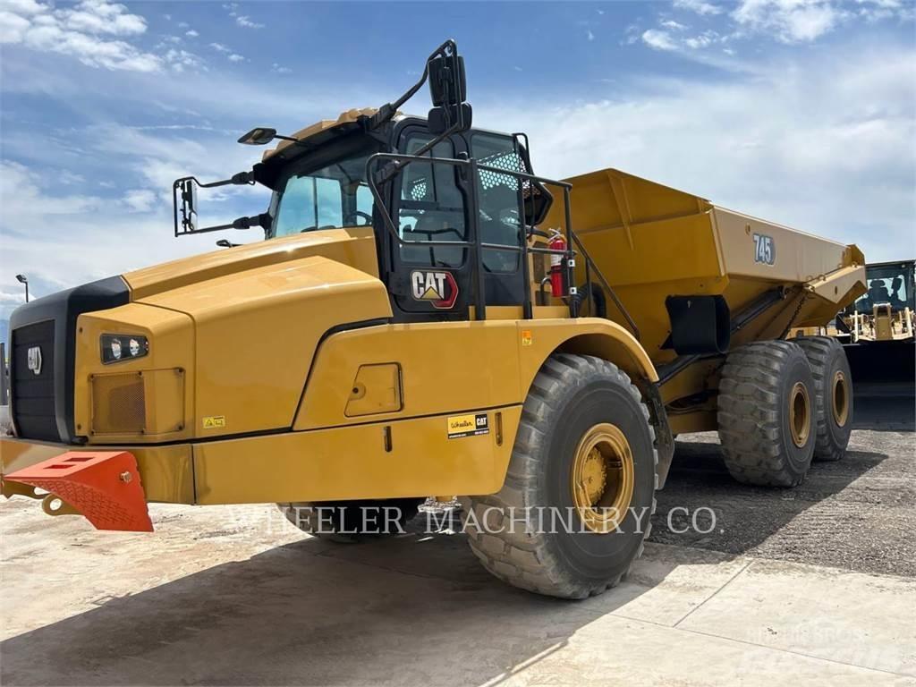 CAT 745 TG ساحبات مفصلية