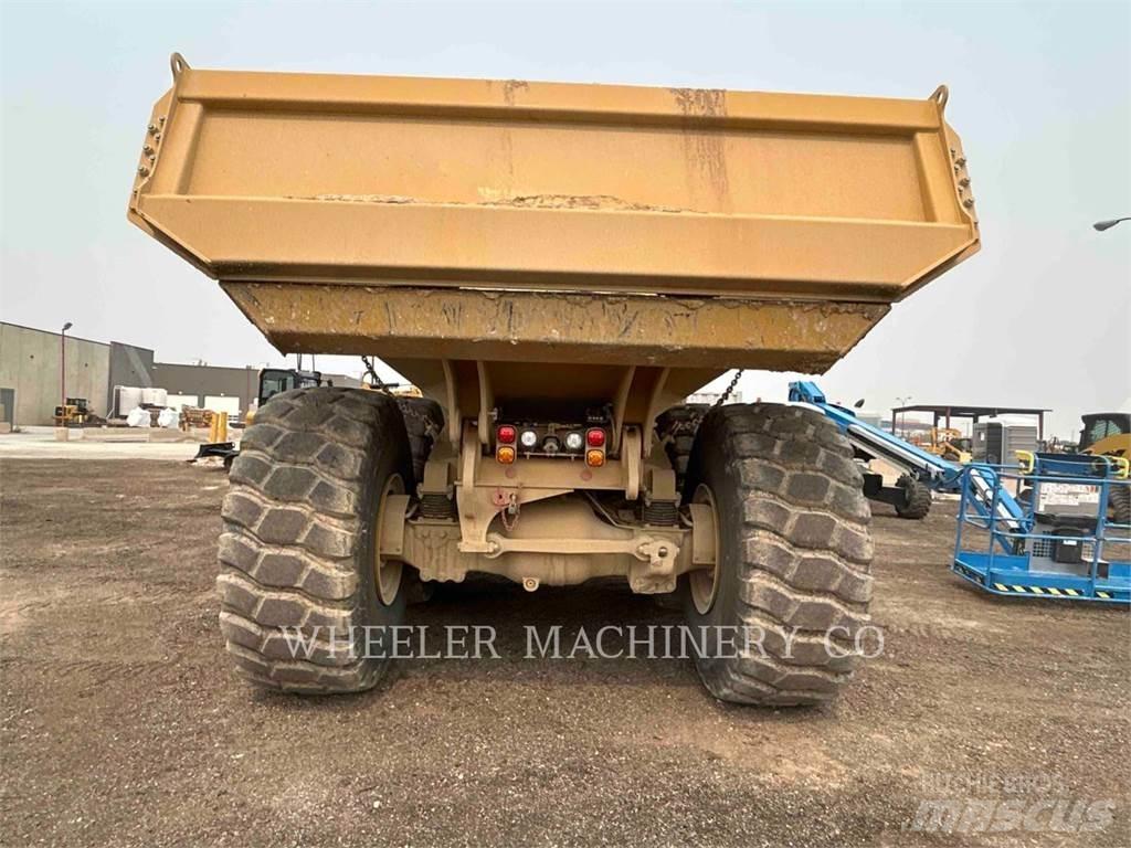 CAT 745 TG ساحبات مفصلية