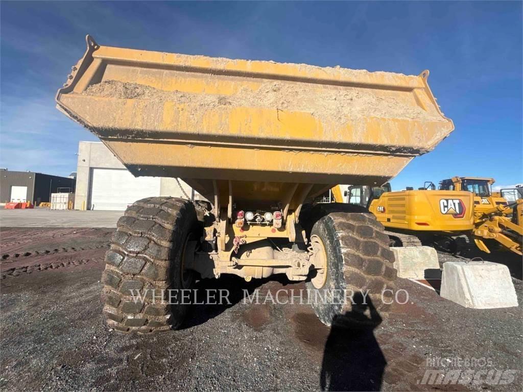 CAT 745 TG ساحبات مفصلية