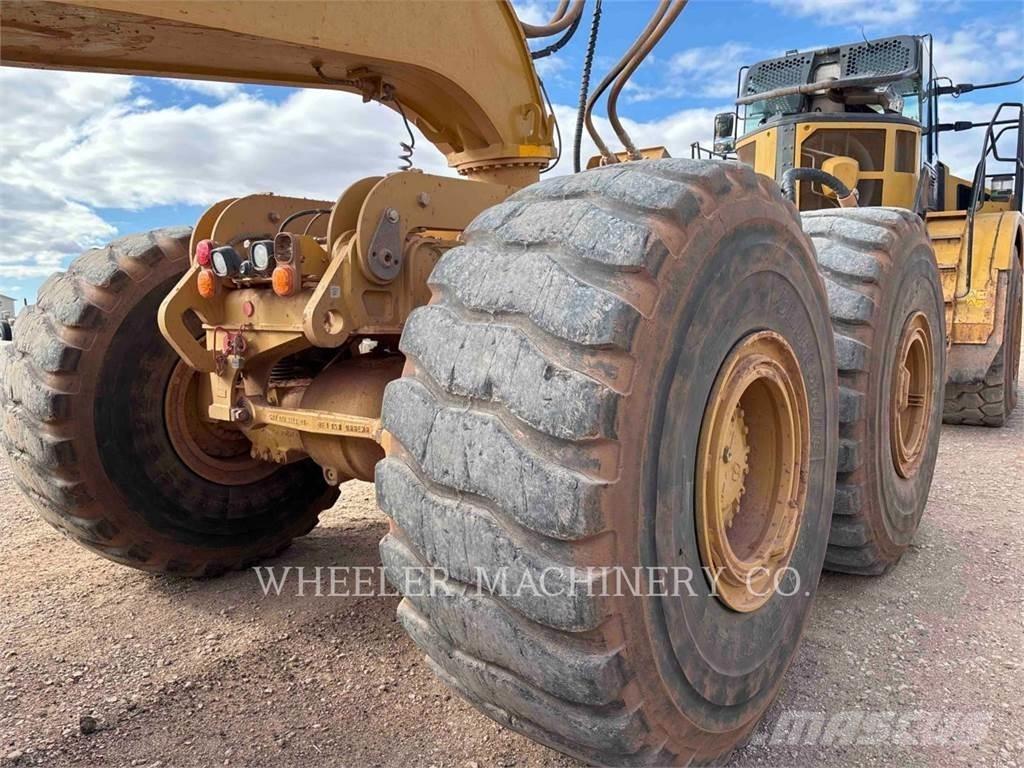 CAT 745 TG ساحبات مفصلية