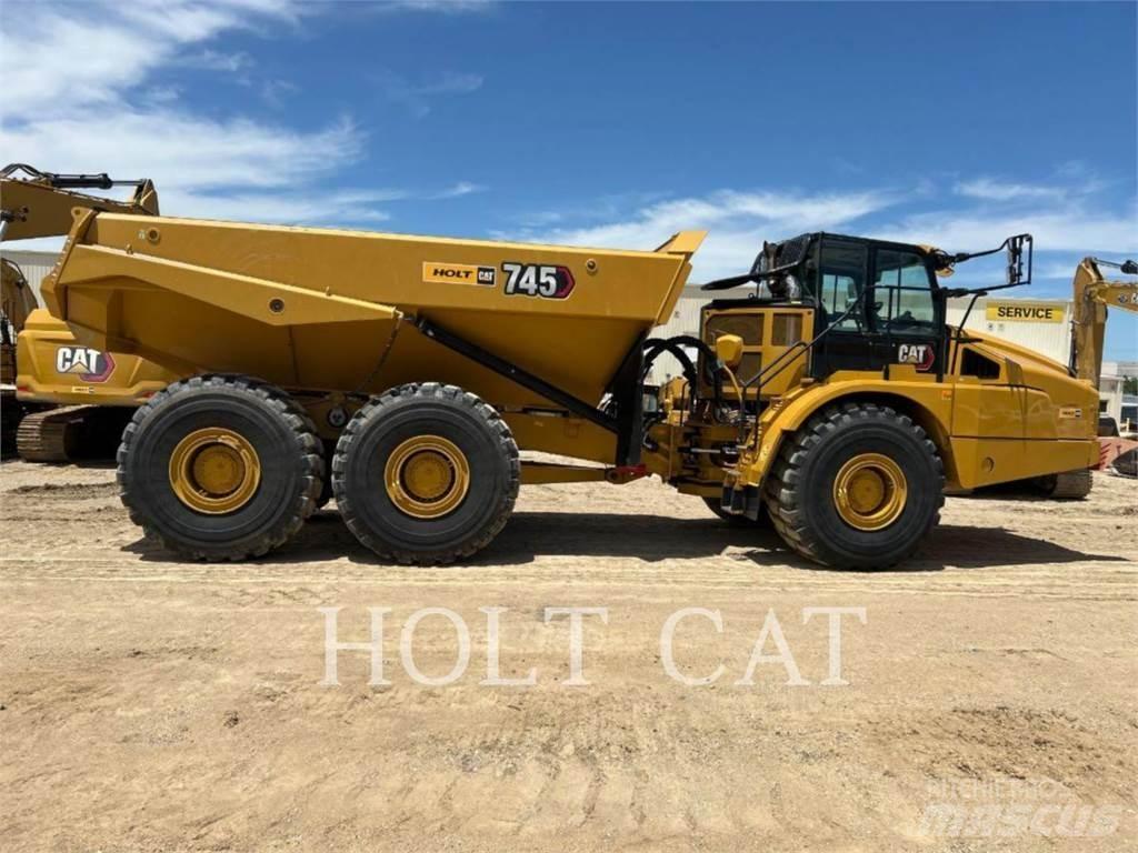 CAT 745 TG ساحبات مفصلية