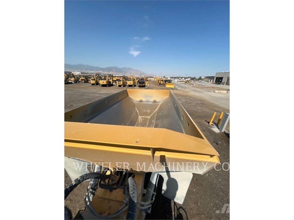 CAT 745 TG ساحبات مفصلية