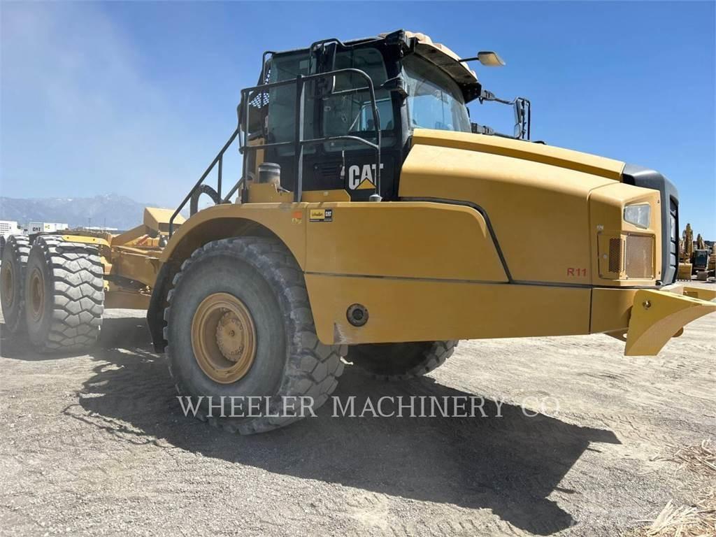 CAT 745 W/PAN ساحبات مفصلية