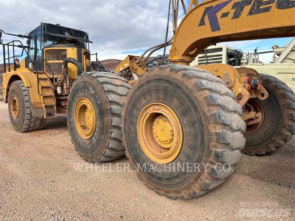 CAT 745 W/PAN ساحبات مفصلية