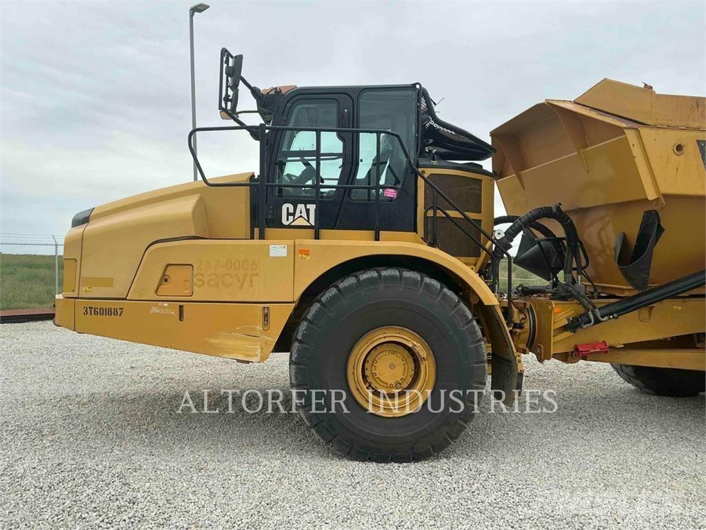CAT 74504 ساحبات مفصلية