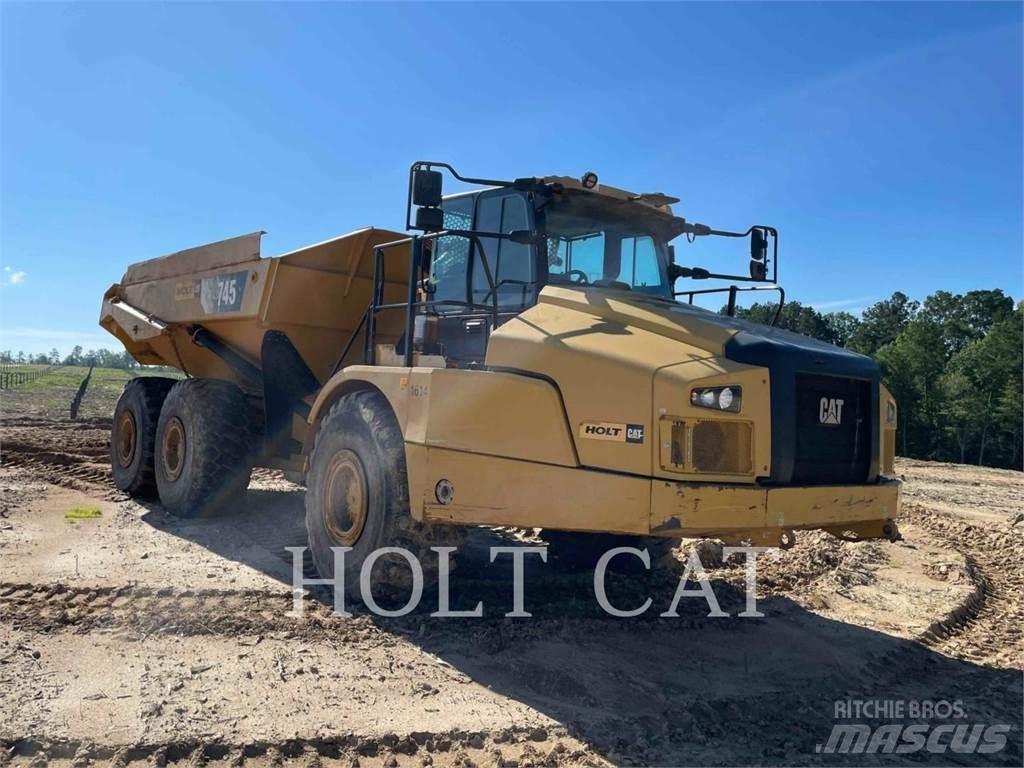 CAT 74504 ساحبات مفصلية