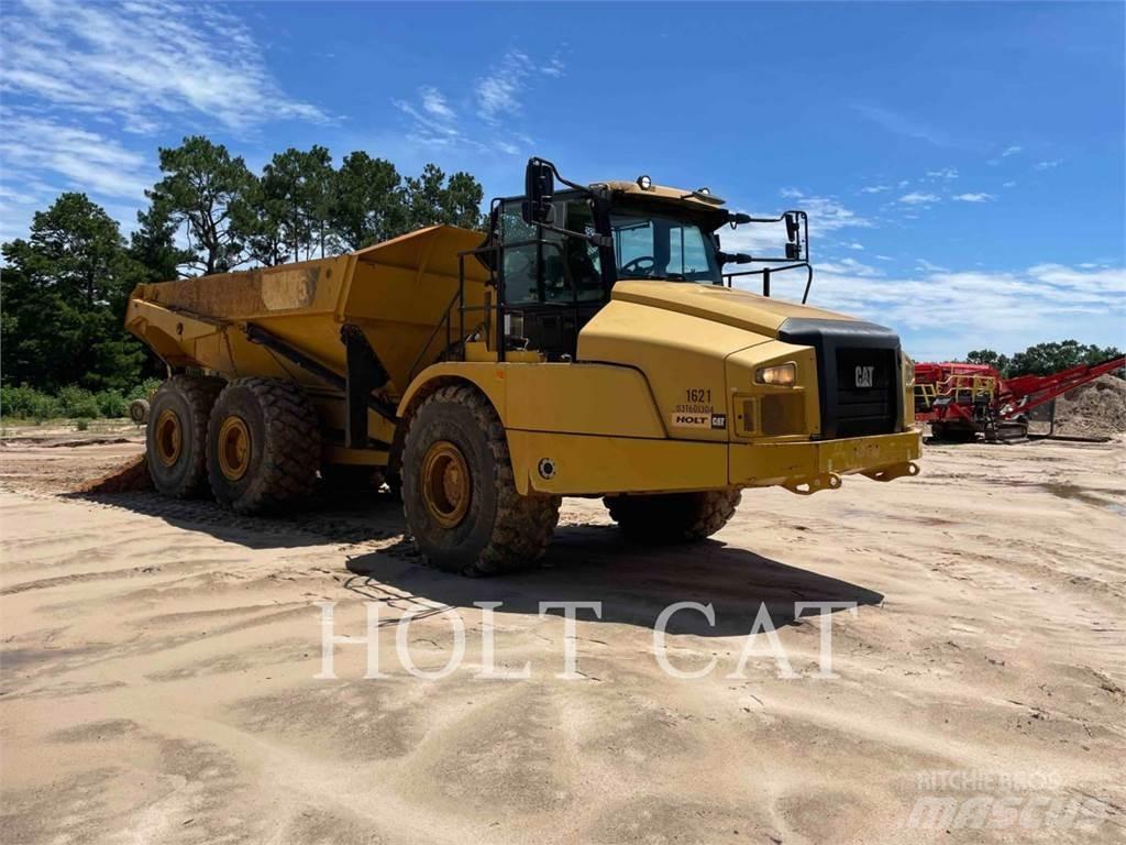 CAT 74504 ساحبات مفصلية
