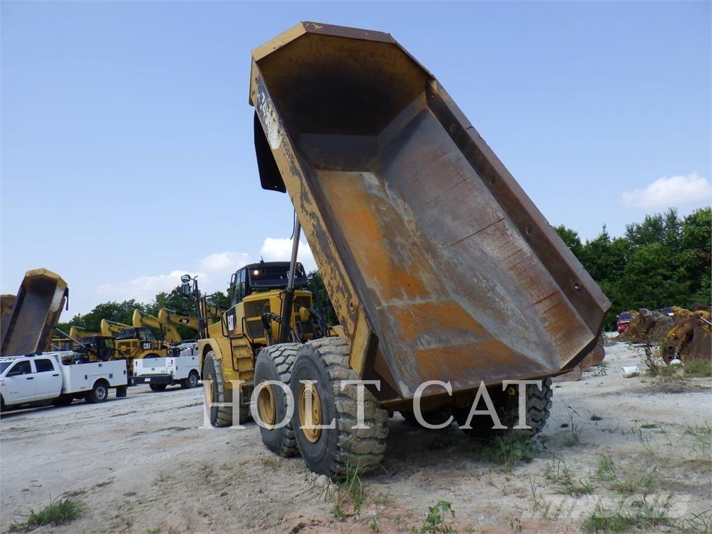 CAT 745C ساحبات مفصلية