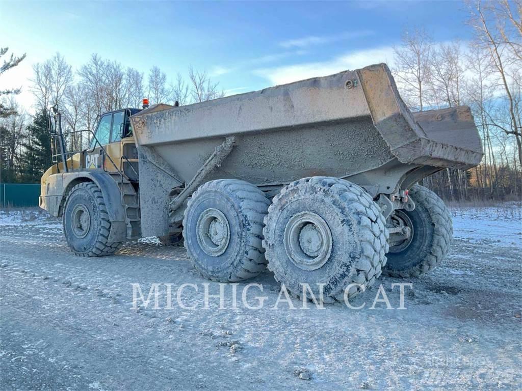 CAT 745C T ساحبات مفصلية