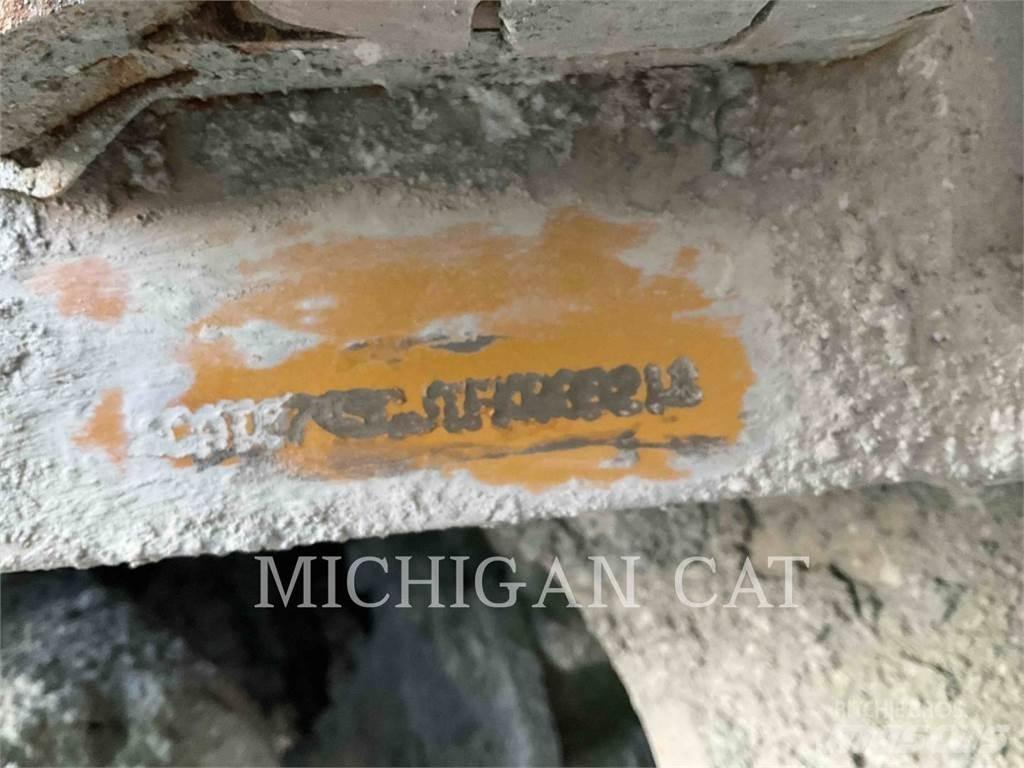 CAT 745C T ساحبات مفصلية