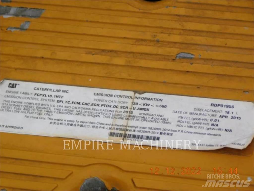 CAT 745C WT صهاريج مياه