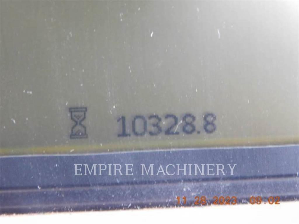 CAT 745C WT صهاريج مياه