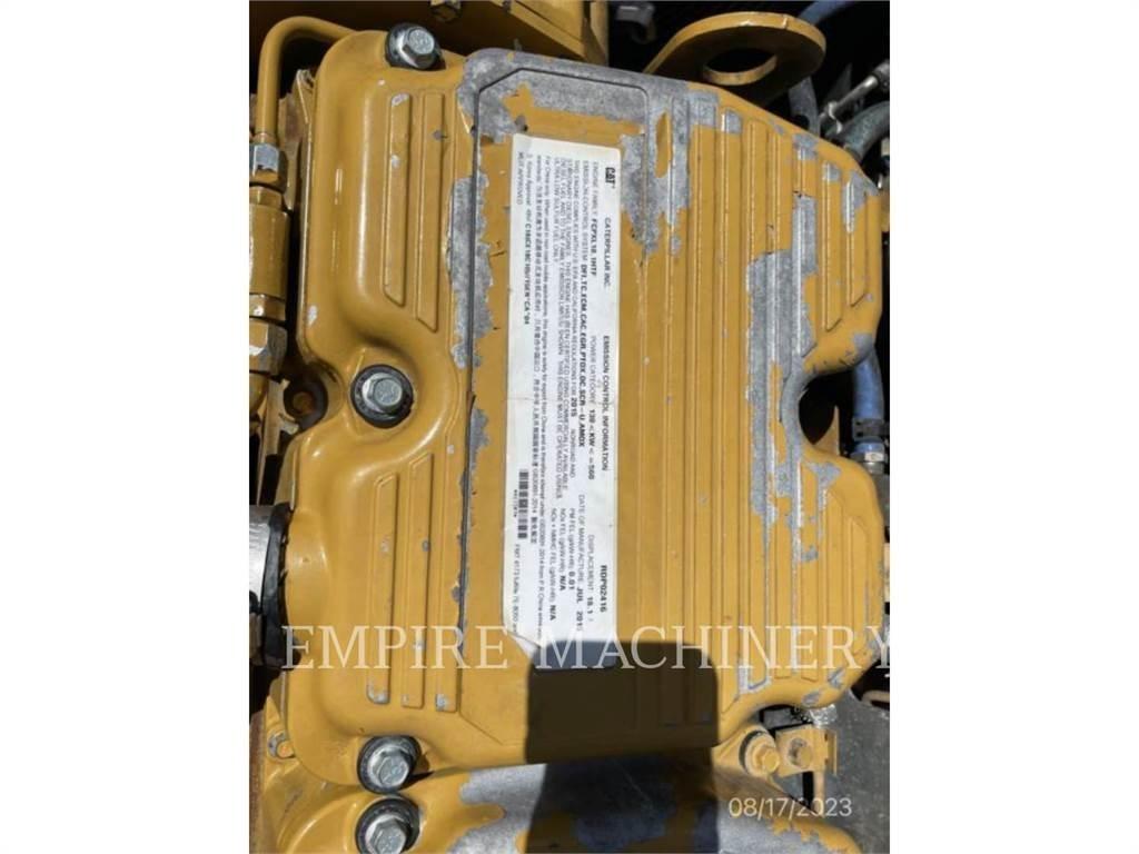 CAT 745C WT صهاريج مياه