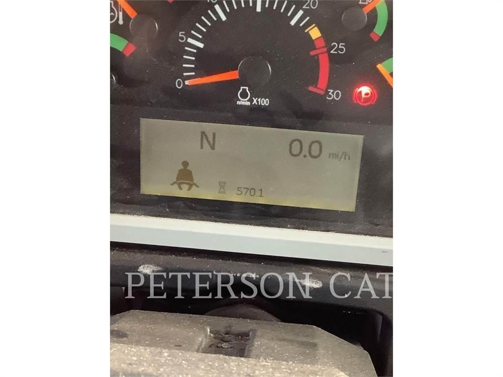 CAT 772G ملحقات خرسانة