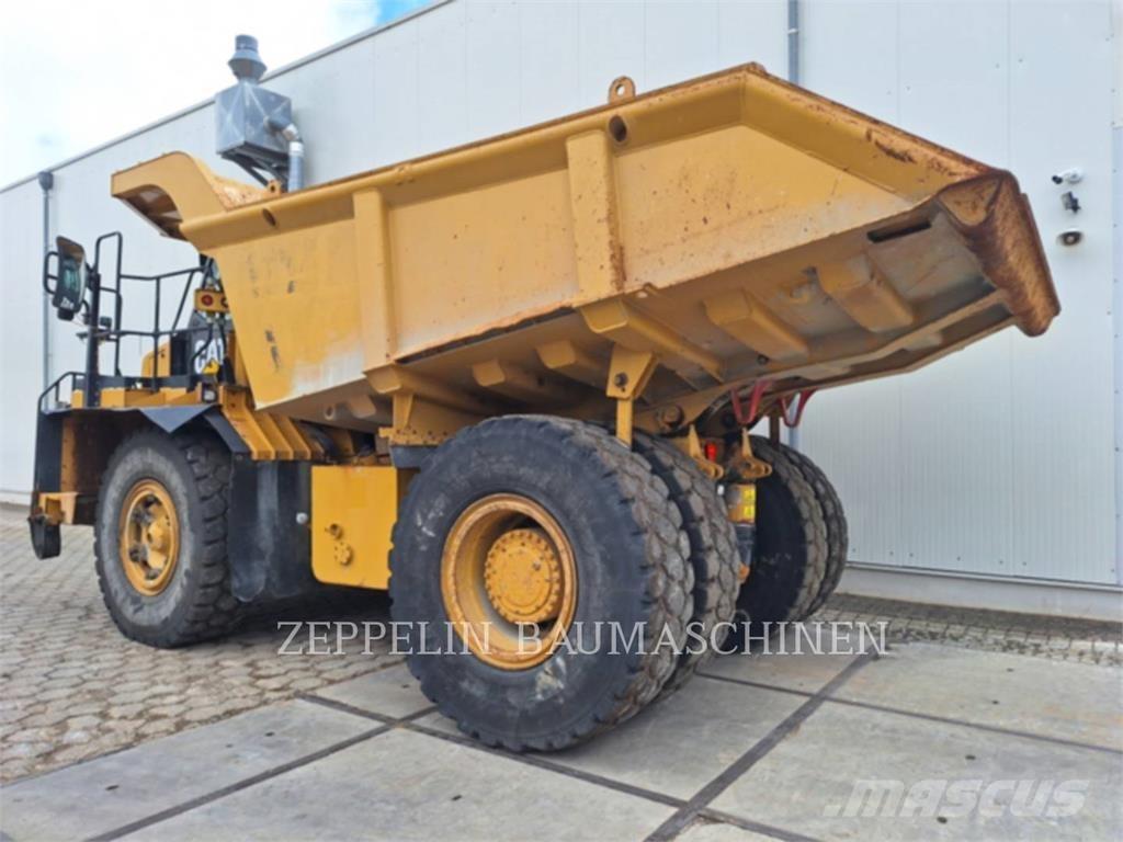 CAT 772G ساحبات مفصلية