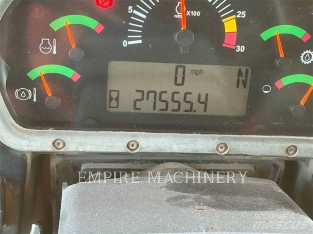 CAT 773F ساحبات مفصلية