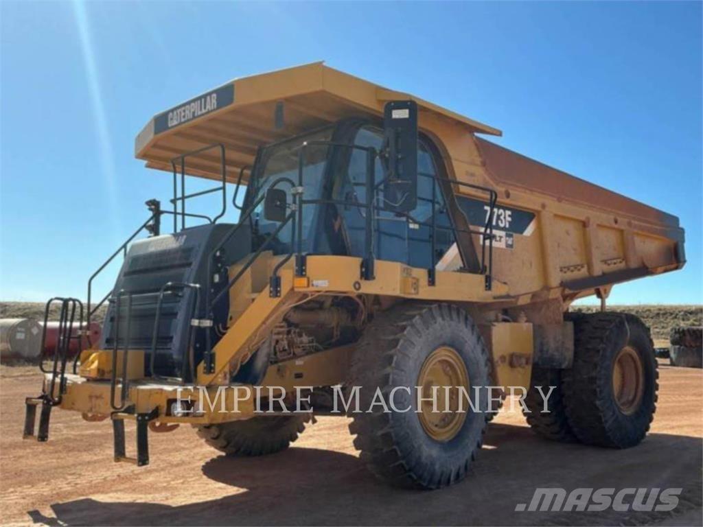 CAT 773F ساحبات مفصلية