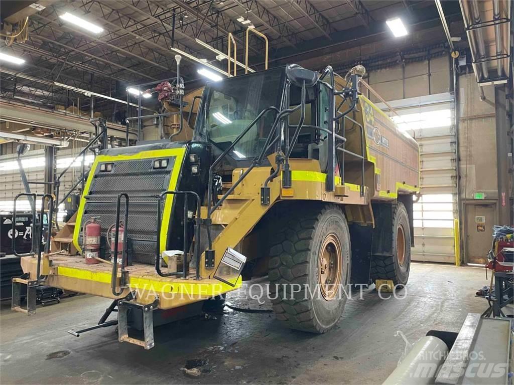 CAT 773F WT صهاريج مياه