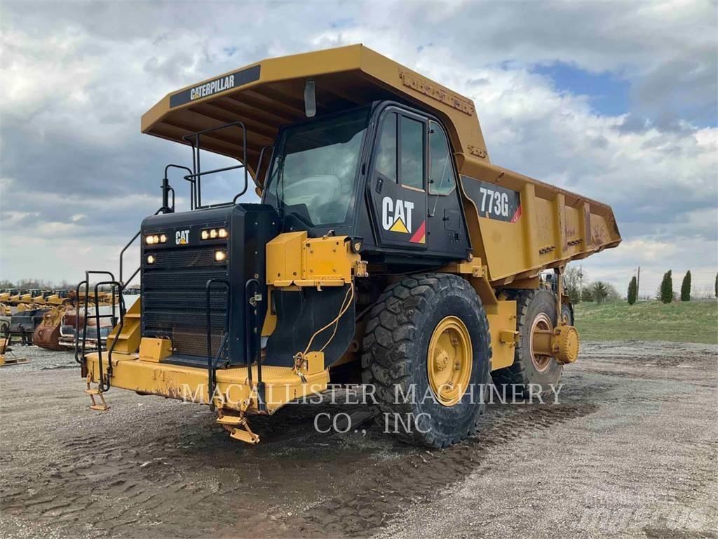 CAT 773G ساحبات مفصلية