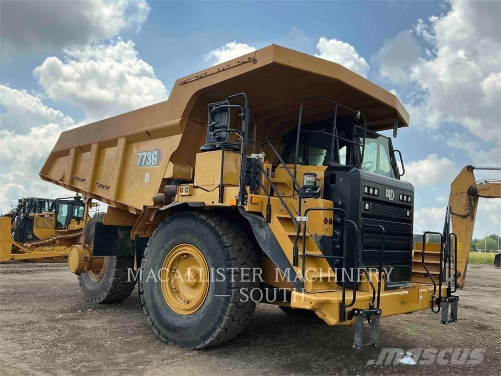 CAT 773G ساحبات مفصلية