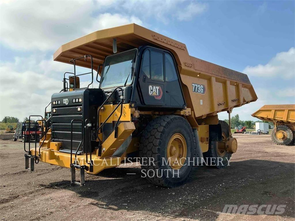 CAT 773G ساحبات مفصلية