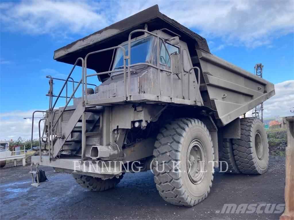 CAT 775D ساحبات مفصلية