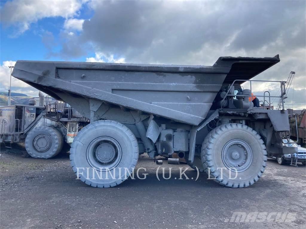 CAT 775D ساحبات مفصلية