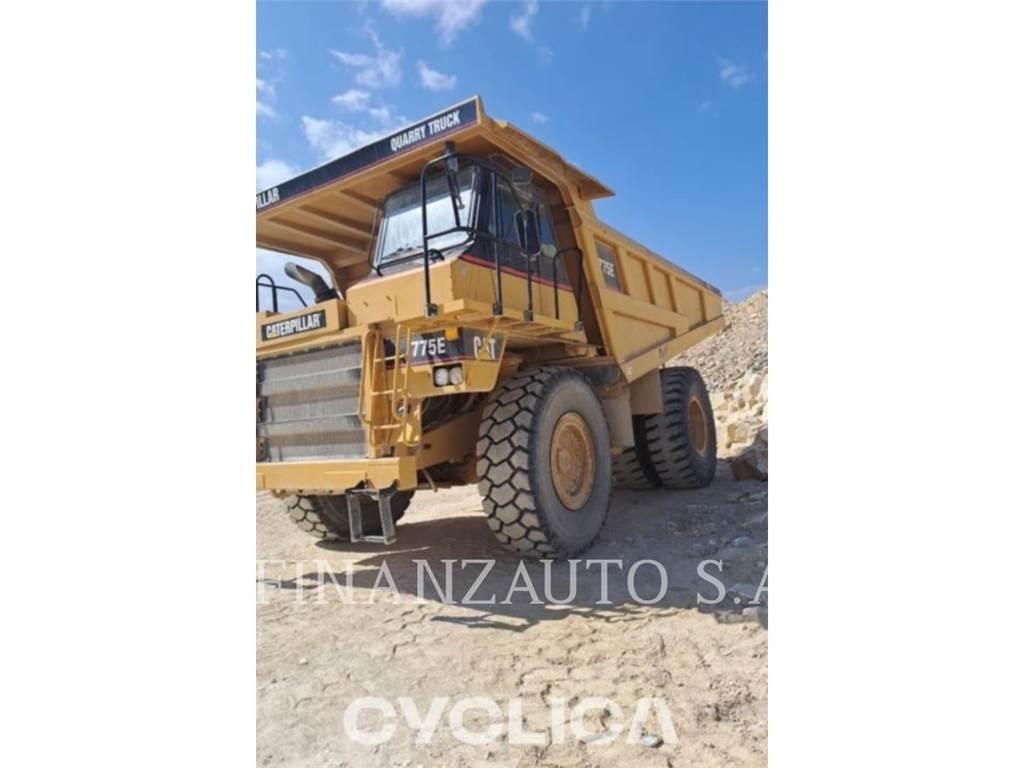 CAT 775E ساحبات مفصلية